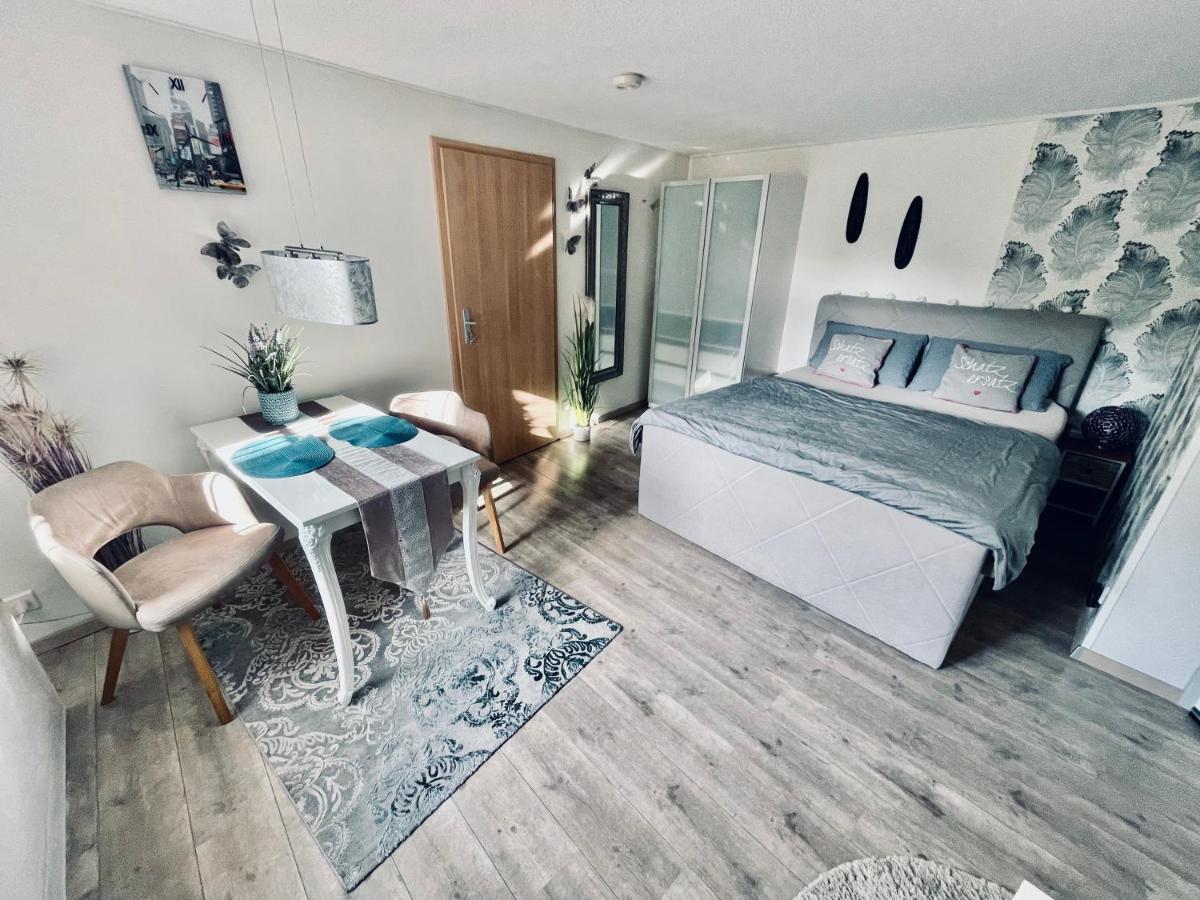 Wohnung Mit Charme, Netflix Райнщетен Екстериор снимка